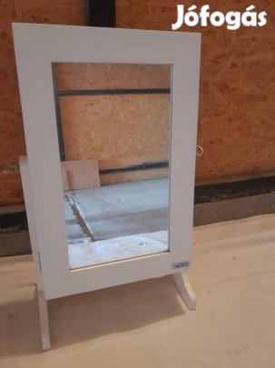 Kis Álló Ékszerszekrény