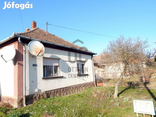 Kis-Balatonhoz közeli ház eladó