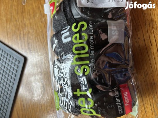 Kis  méretű kutya cipő