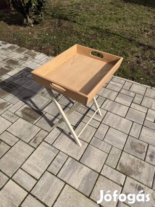 Kis asztal eladó 