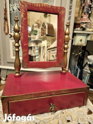 Kis asztali tükörke fiókkal