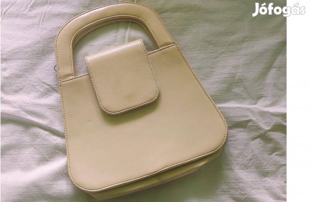 Kis bézs női táska