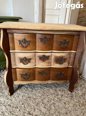 Kis fa hasas komód 60/ 65x37 eladó bp.17 ker 