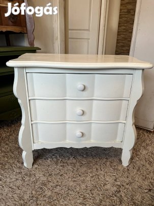 Kis fa komód 60/ 65x37 32000 ft bp.17 kerben