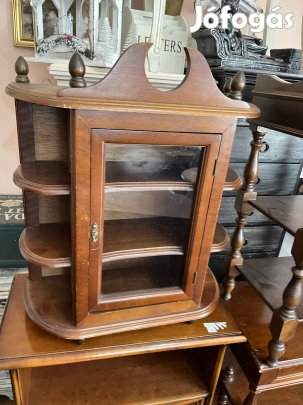 Kis fali vitrines szekrényke 30000 ft bp/17