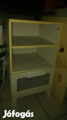 Kis fehér szekrényke fiókos, polcos