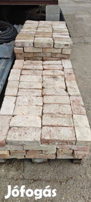 Kis méretű bontott tégla