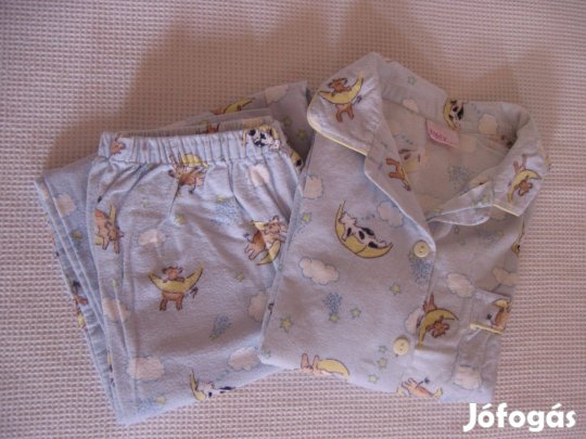 Kis méretű pizsama