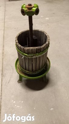 Kis méretű szőlő prés eladó 