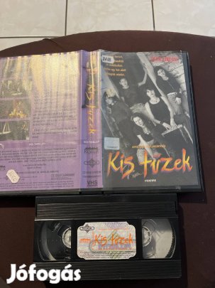 Kis tüzek thriller. Vhs 