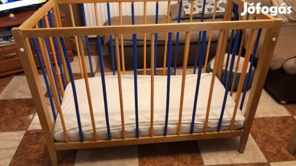 Kiságy ,járóka állítható magasság ,kókuszmatraccal eladó!