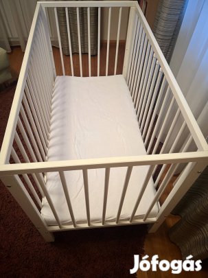 Kiságy babának és kisgyereknek