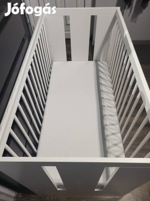 Kiságy kókuszmatraccal