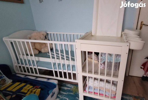 Kiságy pelenkázóval