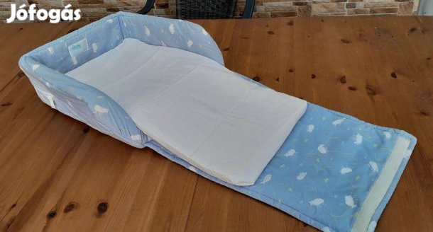 Kiságy szűkítő, babafészek