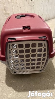 Kisállat hordozó