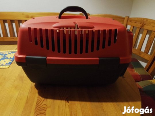 Kisállat szállító box macskához/kisebb kutyához kiváló állapot