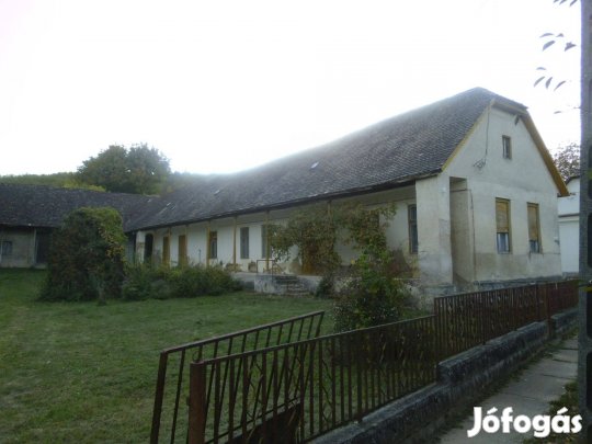 Kisdorogon módos sváb parasztház