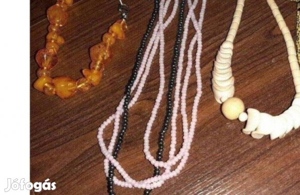 Kisebb bizsu csomag egy tételben