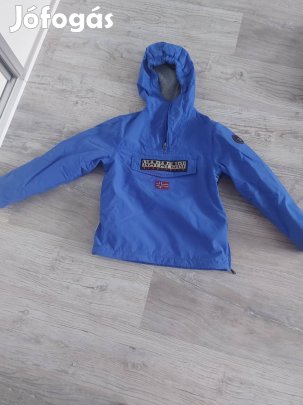 Kisfiú 8 évesnek Napapijri átmeneti kabát. 