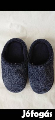 Kisfiú benti puha papucs (33-34-es)