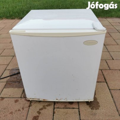 Kishűtő, kis hűtő, mini hűtő, minibár 