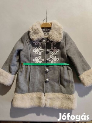 Kisködmön lányka 4 éves