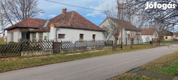 Kiskörei eladó 75 nm-es ház