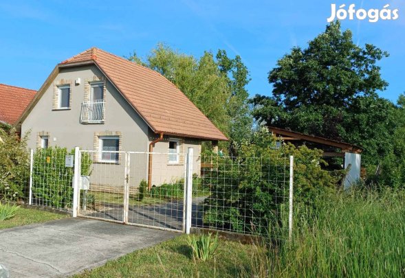 Kiskörén nyaraló eladó