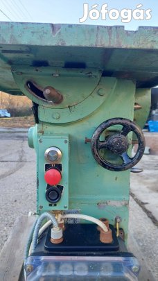 Kiskőrösi 300 -as körfűrész