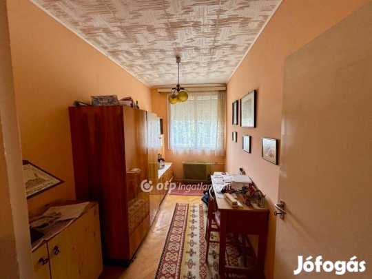Kiskunfélegyházai eladó 76 nm-es lakás