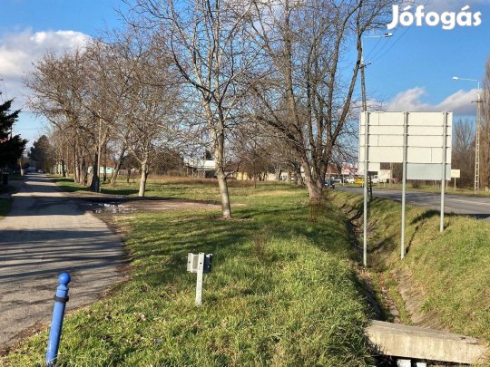 Kiskunhalas Tesco közelében 3631 m2 ipari-kereskedelmi jellegű építési