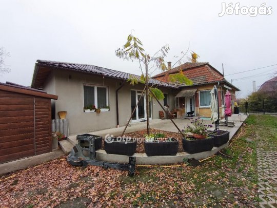 Kiskunlacházai 121 nm-es ház eladó