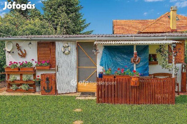 Kiskunlacházai 15 nm-es ház eladó