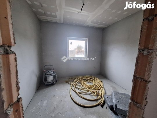 Kiskunlacházai 99 nm-es ház eladó