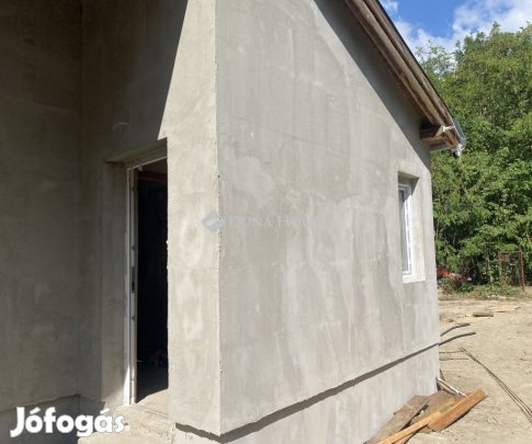 Kiskunlacházai eladó 32 nm-es ház