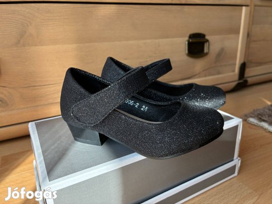 Kislány alkalmi cipő