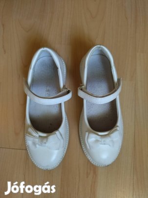 Kislány alkalmi cipő 28-as