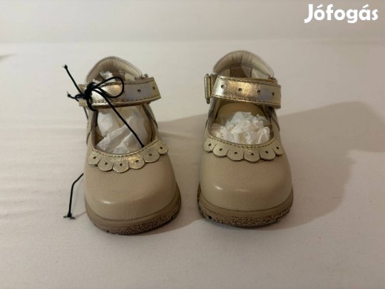 Kislány cipő Új
