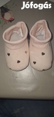 Kislány kocsicipő