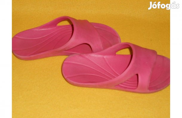 Kislány papucs, 34 - es. Újszerű, szép, pille könnyű