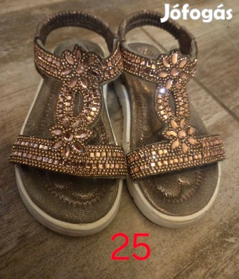 Kislány strasszköves szandál 25 méretben