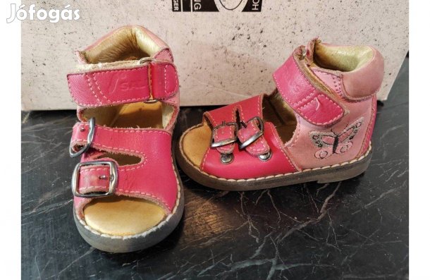 Kislány szandál 18, 20, 22-es Salus szupinált