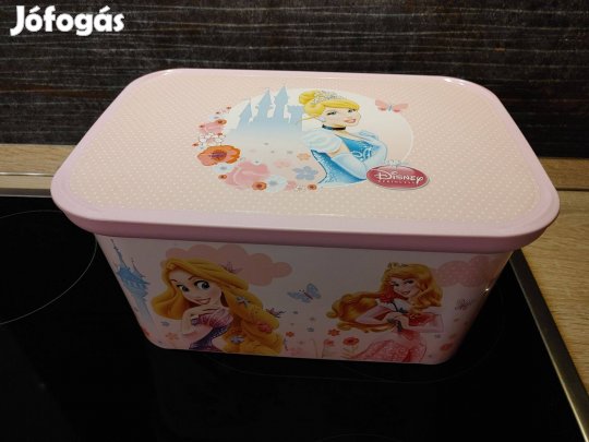 Kislány tároló doboz játékoknak