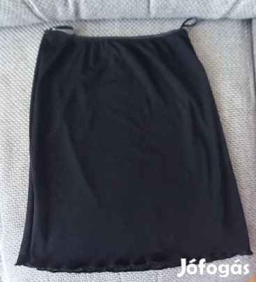 Kislány ünneplő szoknya