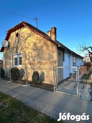 Kislippói eladó 80 nm-es ház