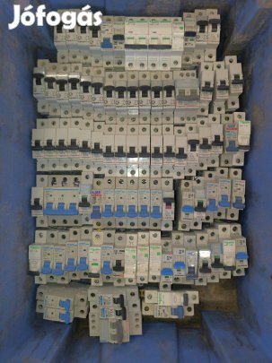 Kismegszakító csomag (Schneider, Legrand stb.) egyben eladó
