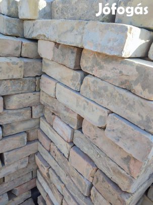 Kisméretű bontott tégla eladó