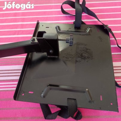 Kisméretű fali  Tv állvány.