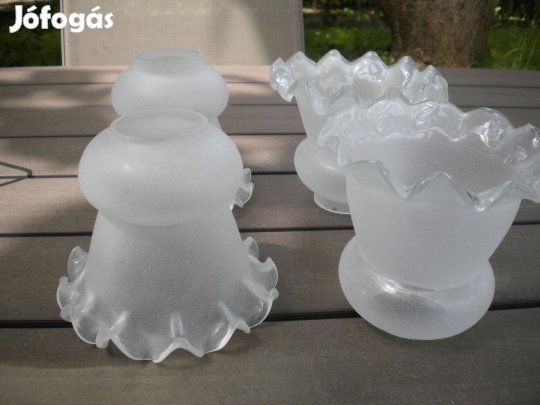 Kisméretű fodros opál lámpa búra